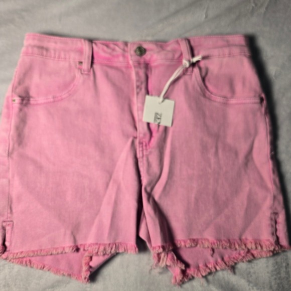 Zenana Pants - Zenana Mauve Denim Shorts Womens Large High Rise Frayed Hem DMP-1843Y NWT